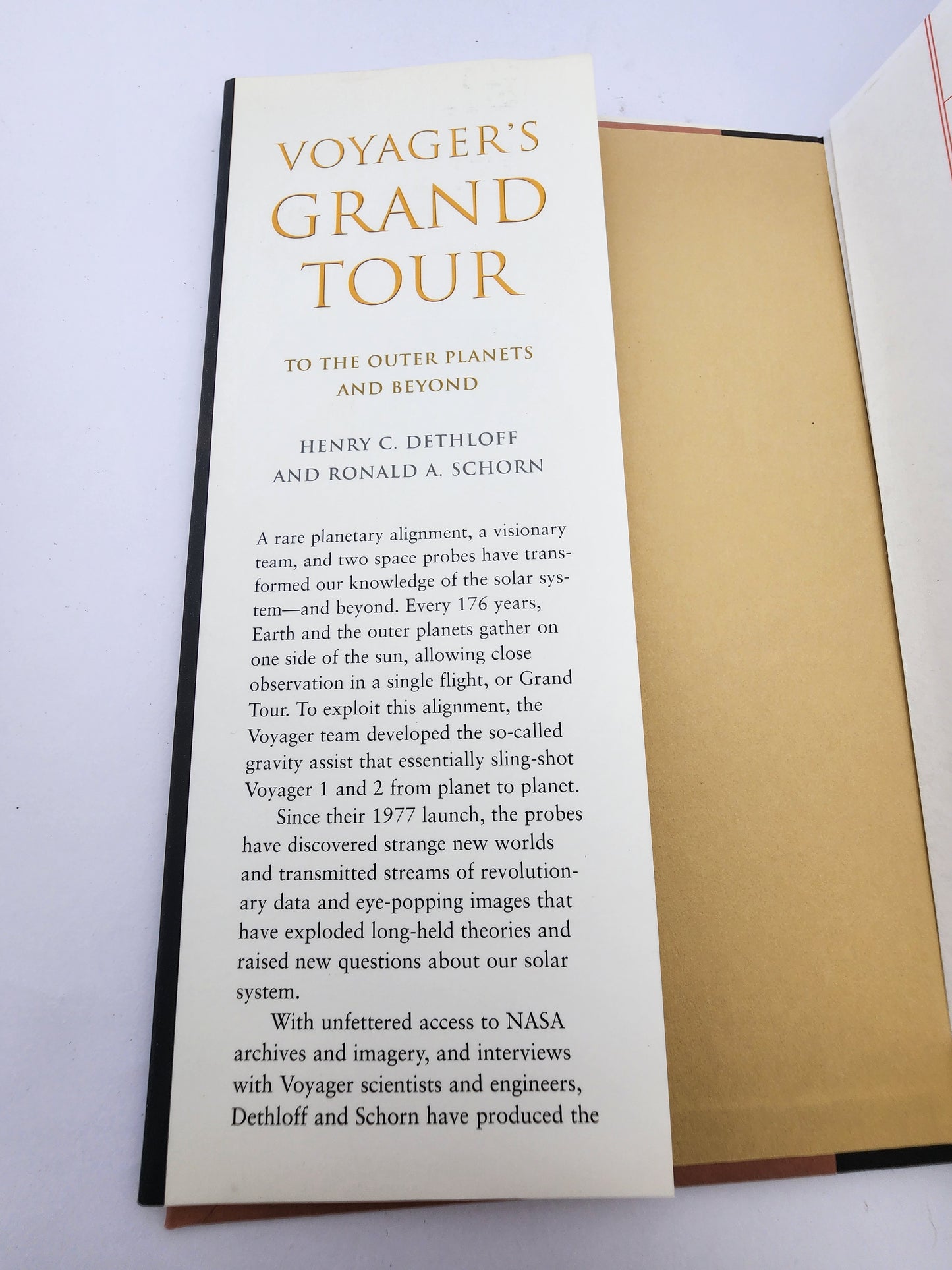 Book "Voyager's Grand Tour"
