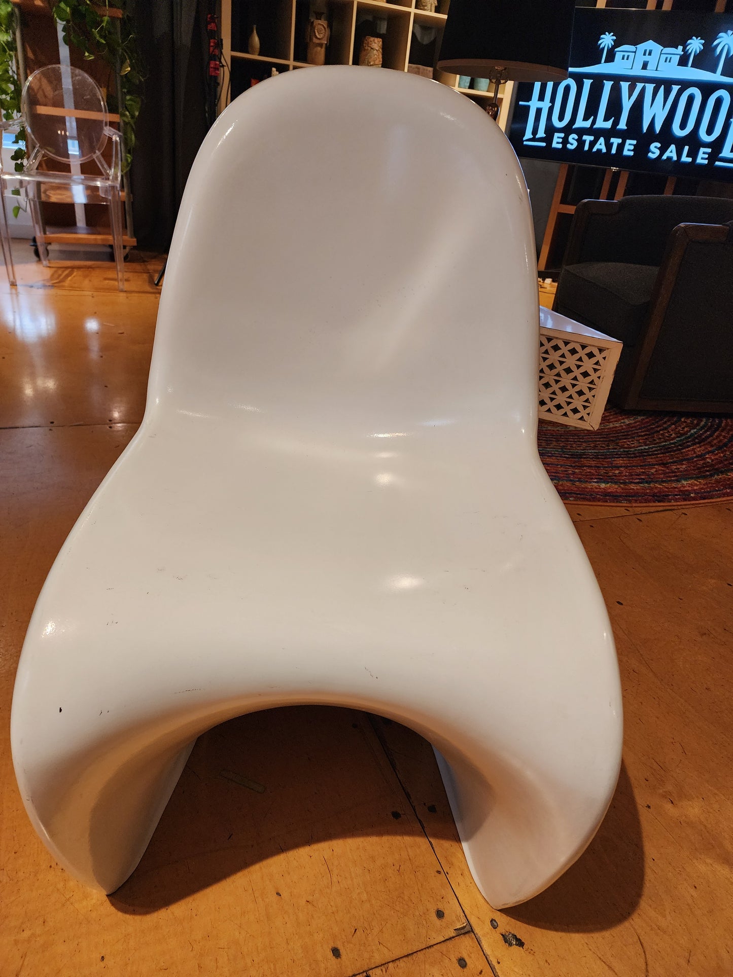 Style of Verner Panton Chair.