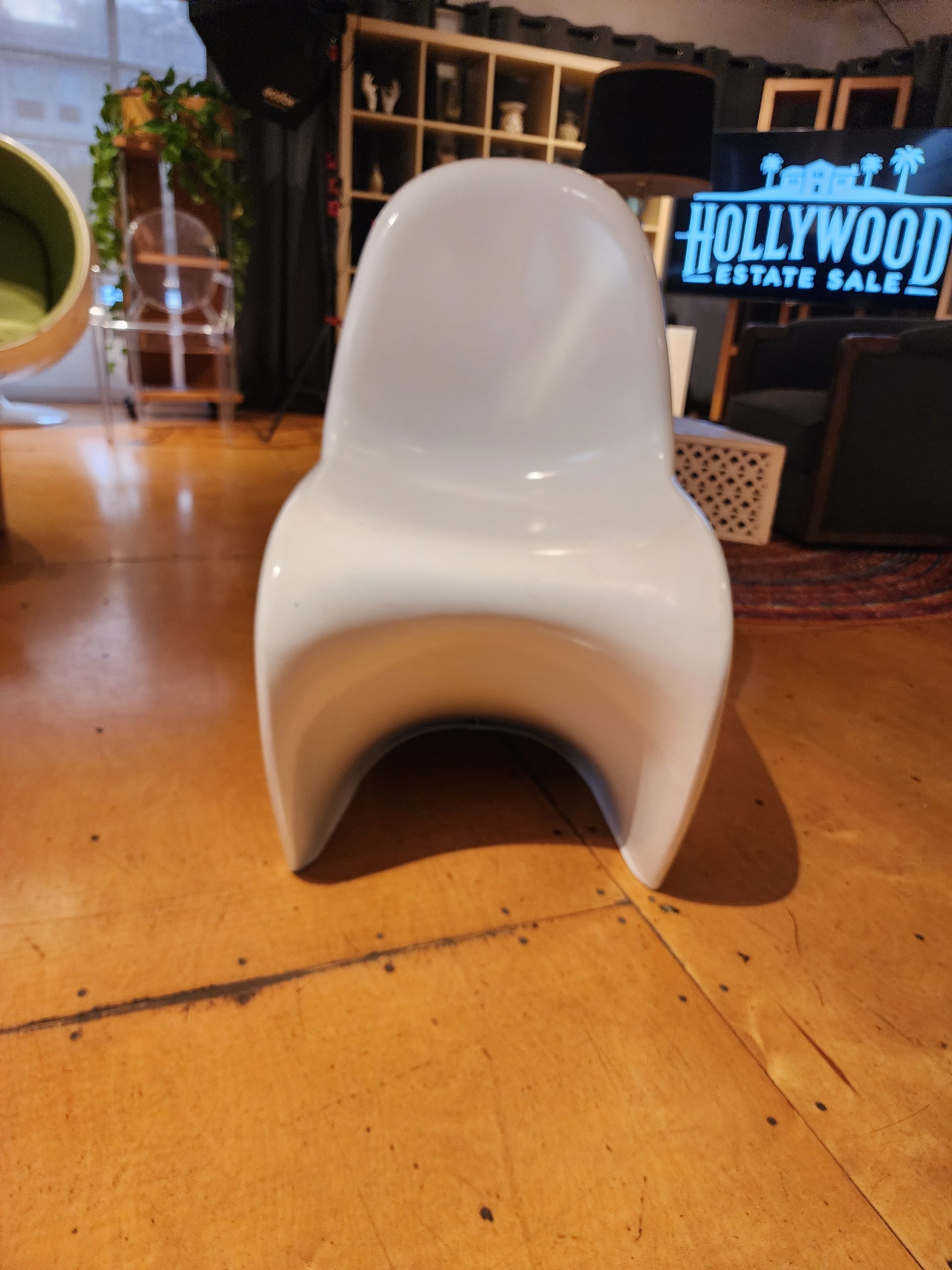 Style of Verner Panton Chair.